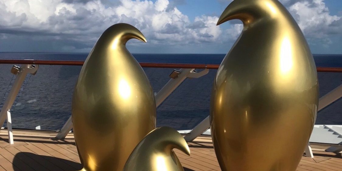 Famille de pingouins dores on Celebrity Edge